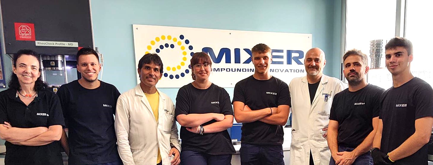 Studenti ITIS 23-24_III_visita in Mixer